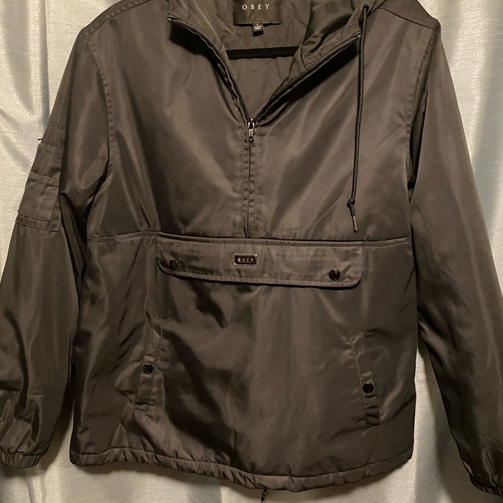 Obey pullover Jacket